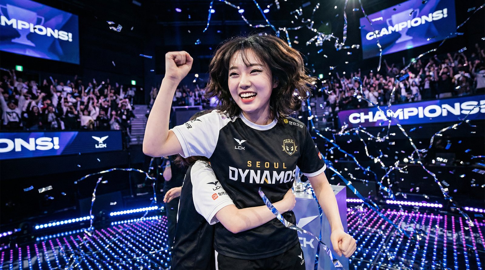 鲍鱼tv电竞赛事视频